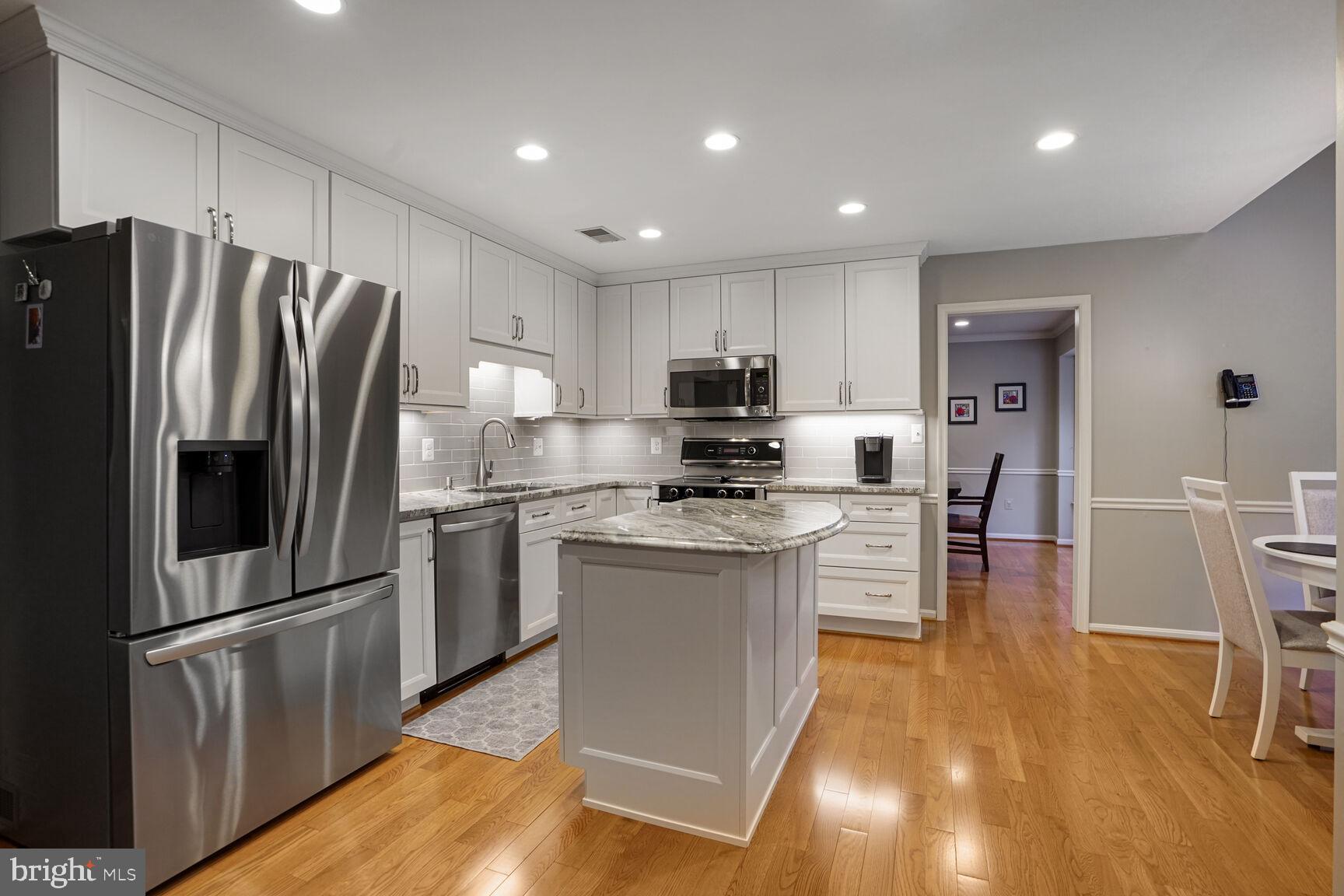 NEWPORT - Residential