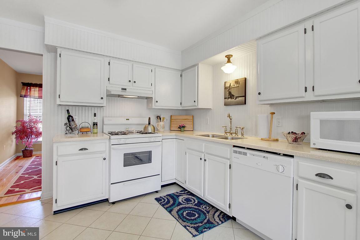 WOODLAND SPRINGS - Residential