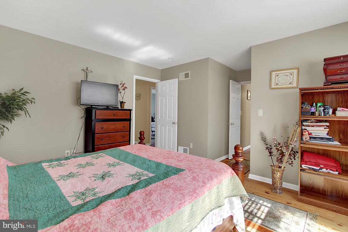 WOODLAND SPRINGS - Residential