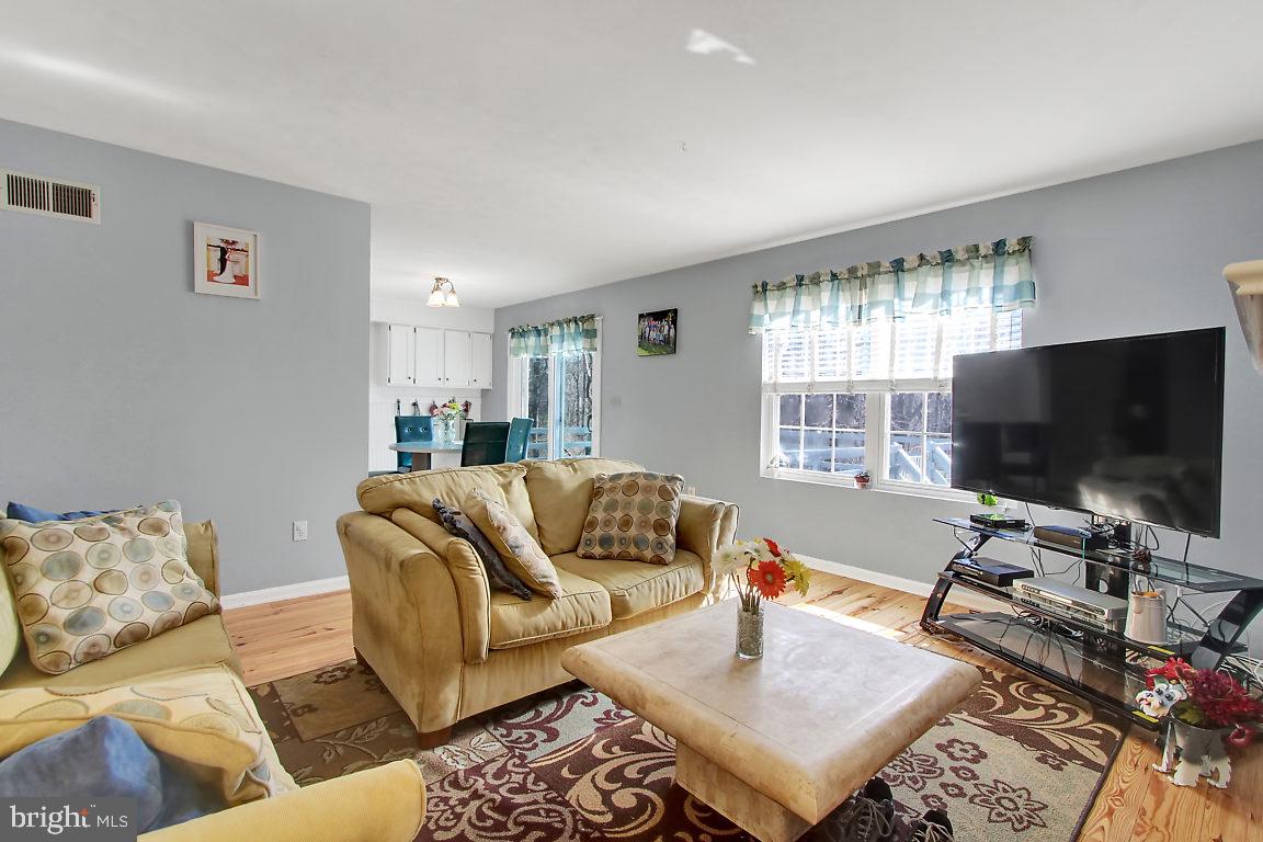 WOODLAND SPRINGS - Residential