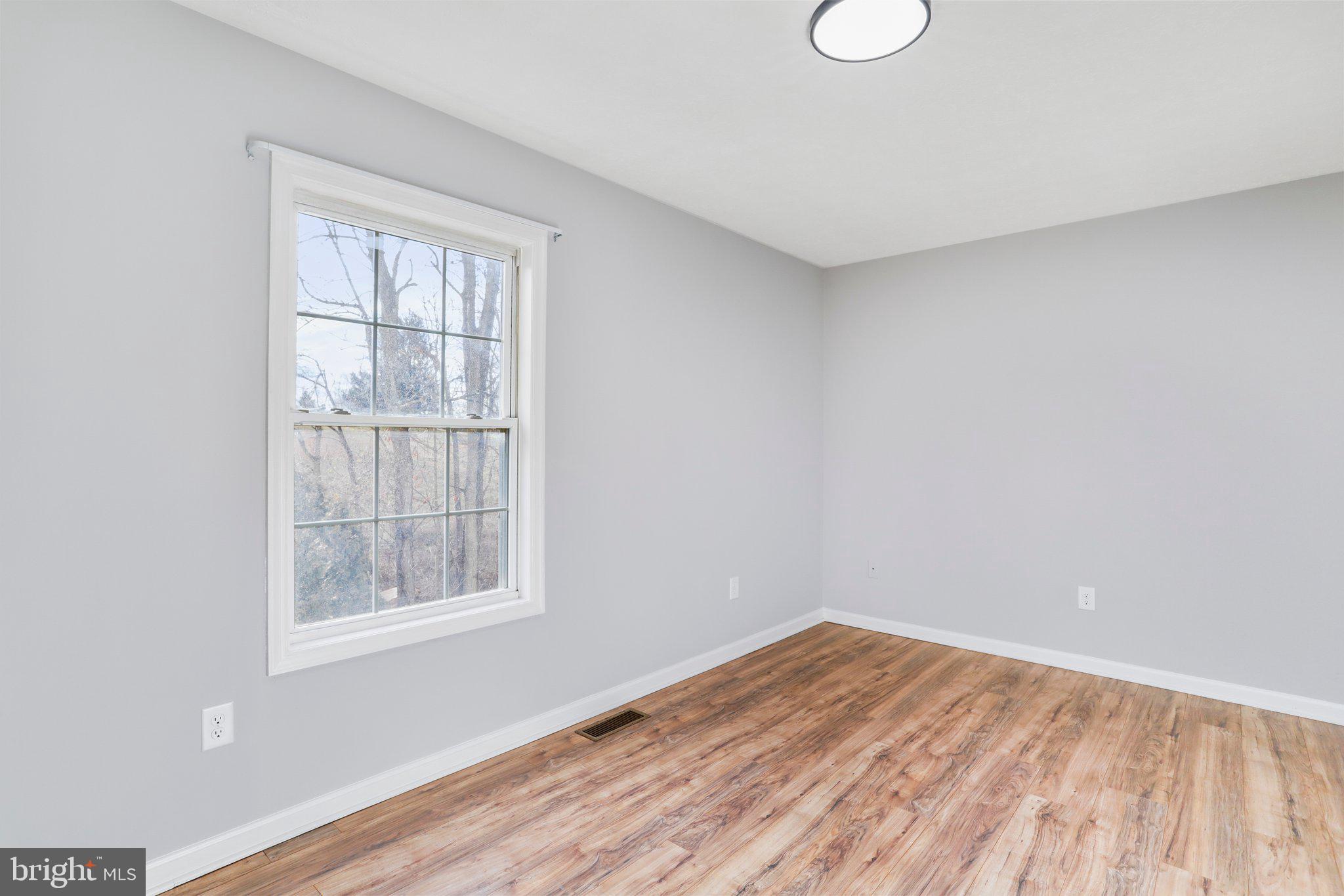 HEDGESVILLE HILLS - Residential