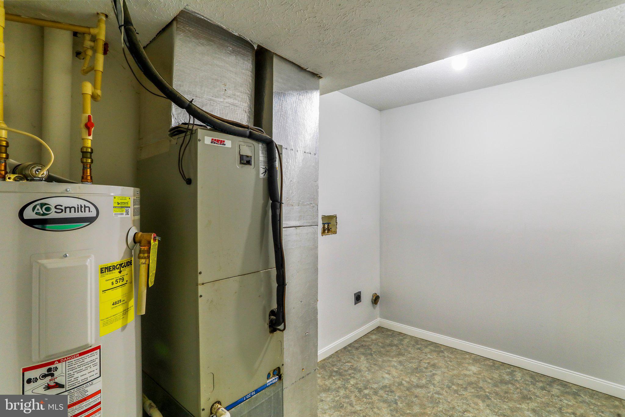 HEDGESVILLE HILLS - Residential