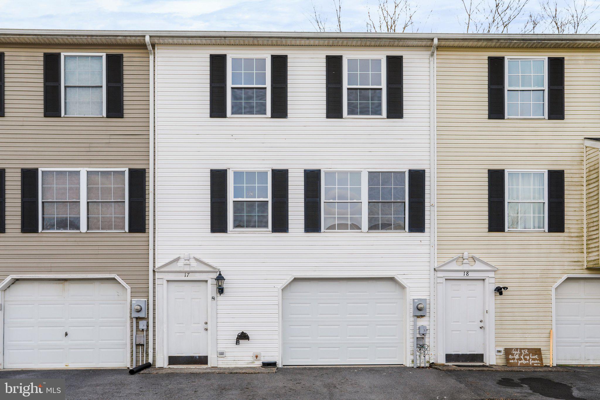 HEDGESVILLE HILLS - Residential