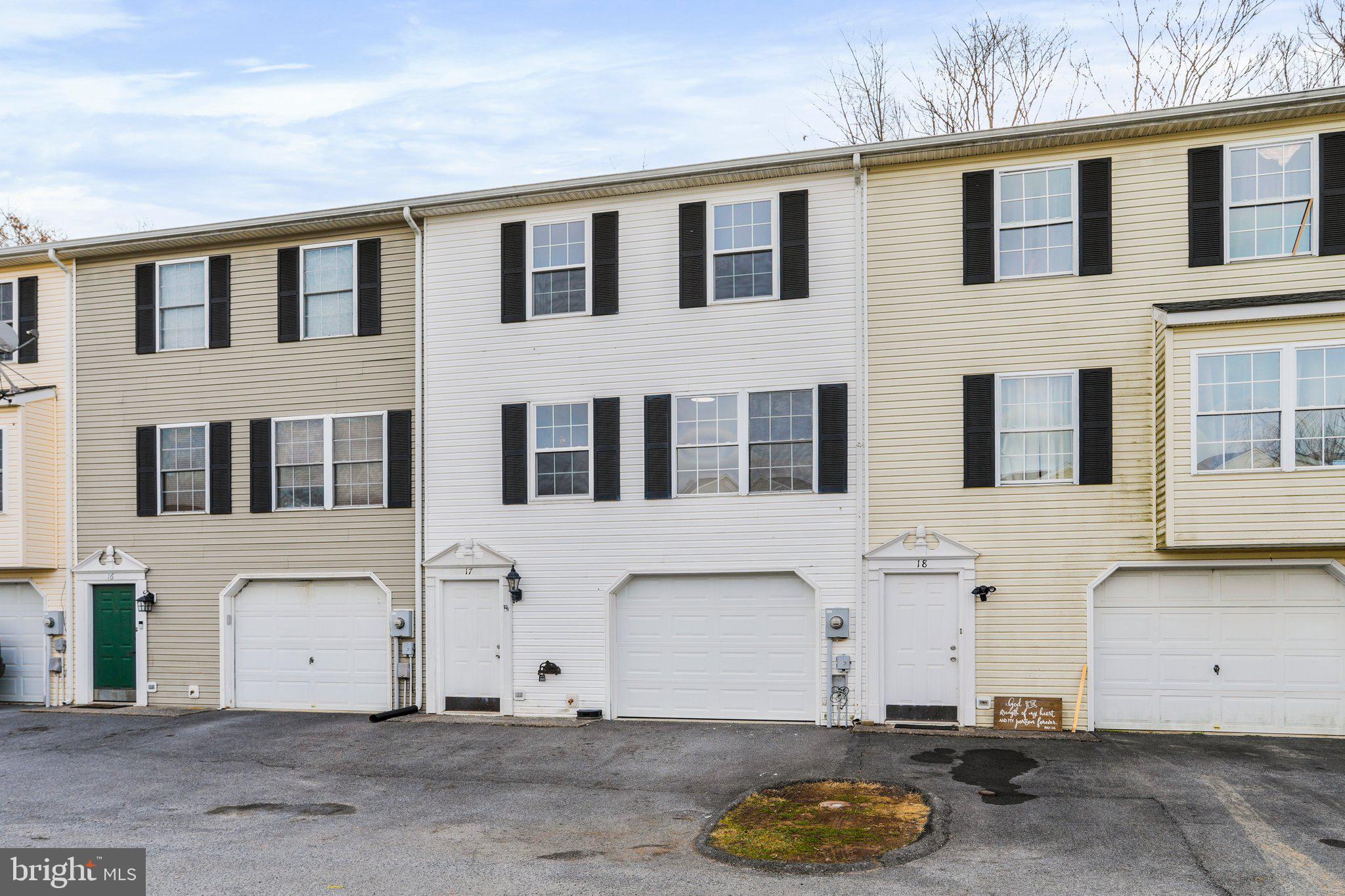 HEDGESVILLE HILLS - Residential