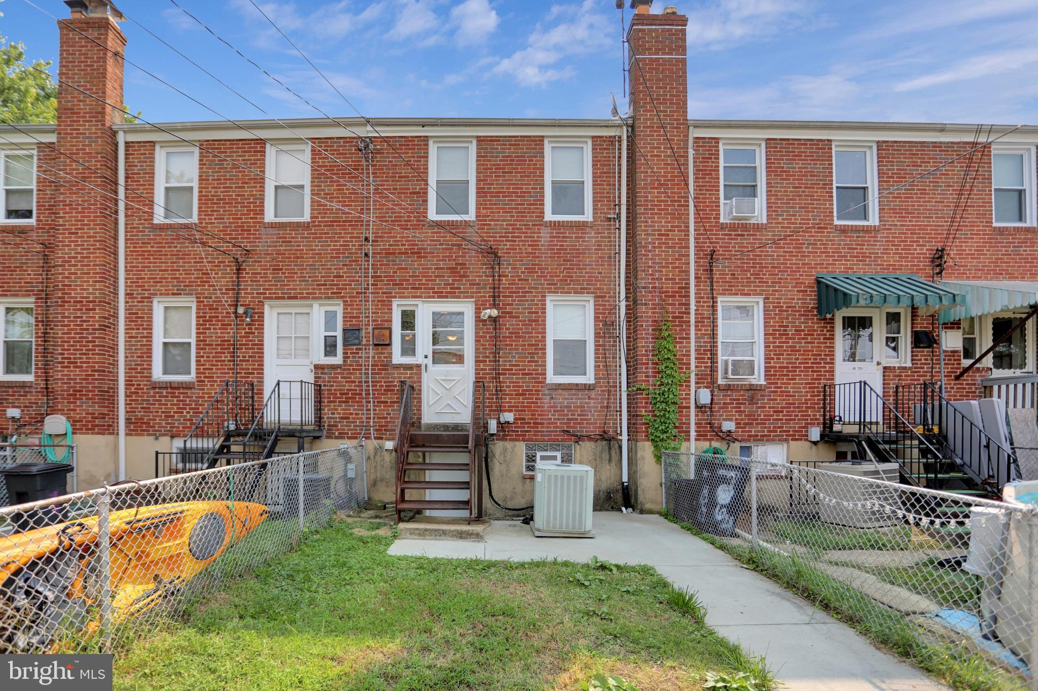 NORTH POINT VILLAGE - Residential