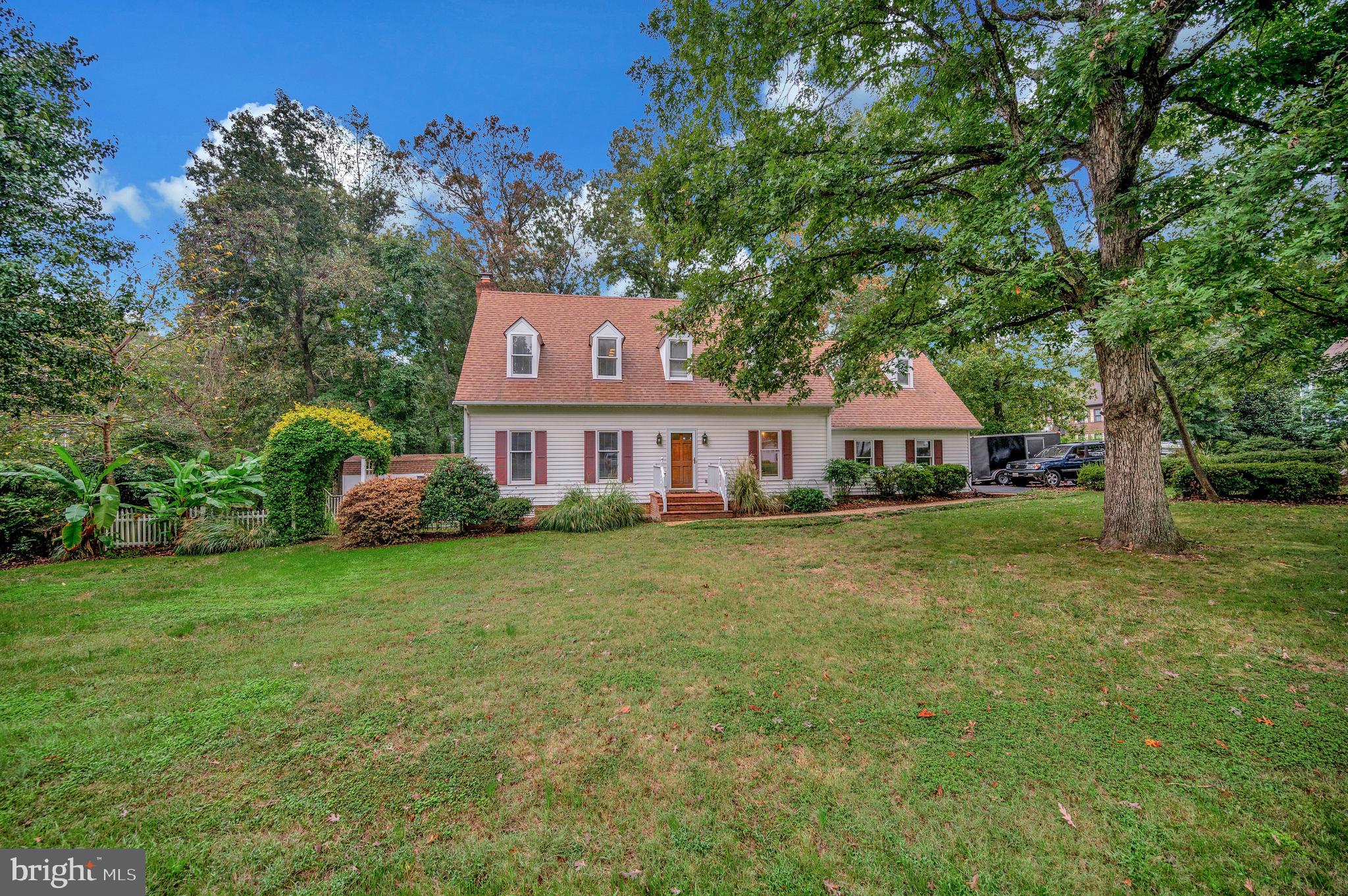 416 WHITECLIFF DRIVE