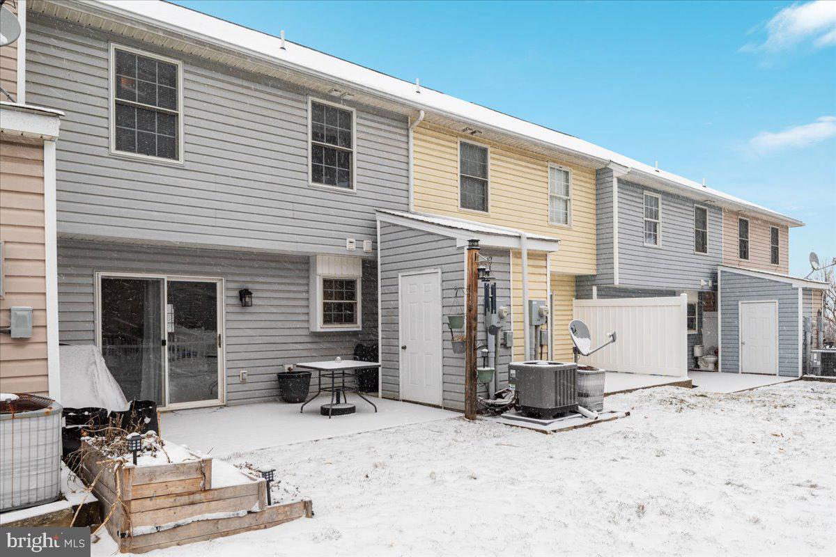 LIBERTY SQUARE - Residential