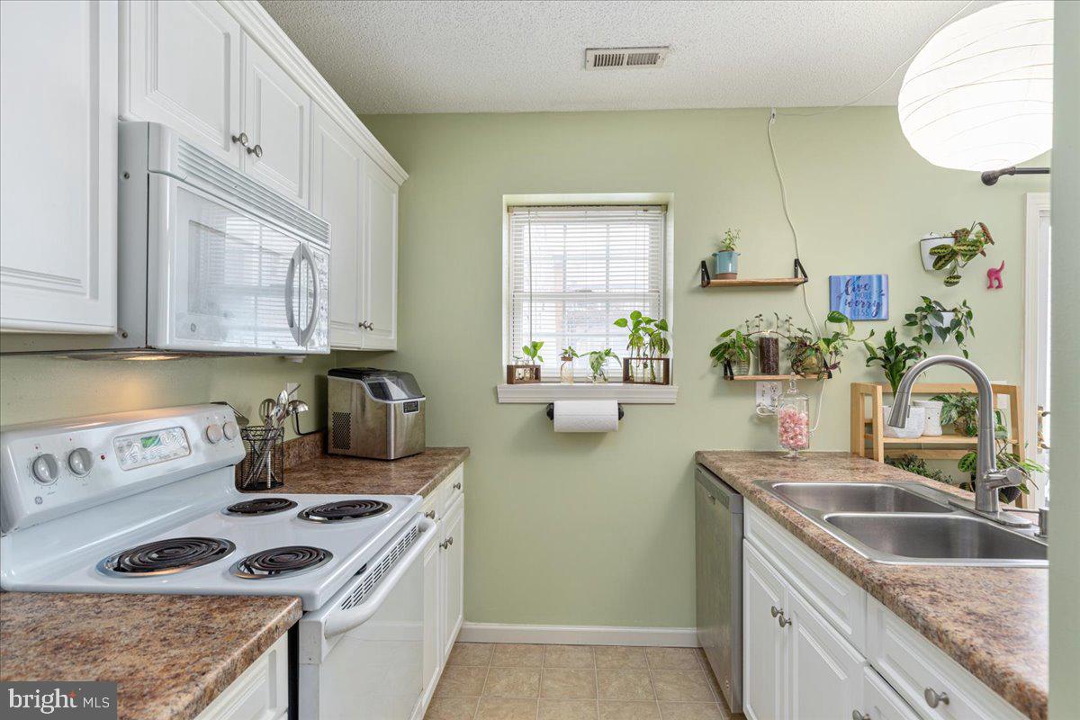 LIBERTY SQUARE - Residential