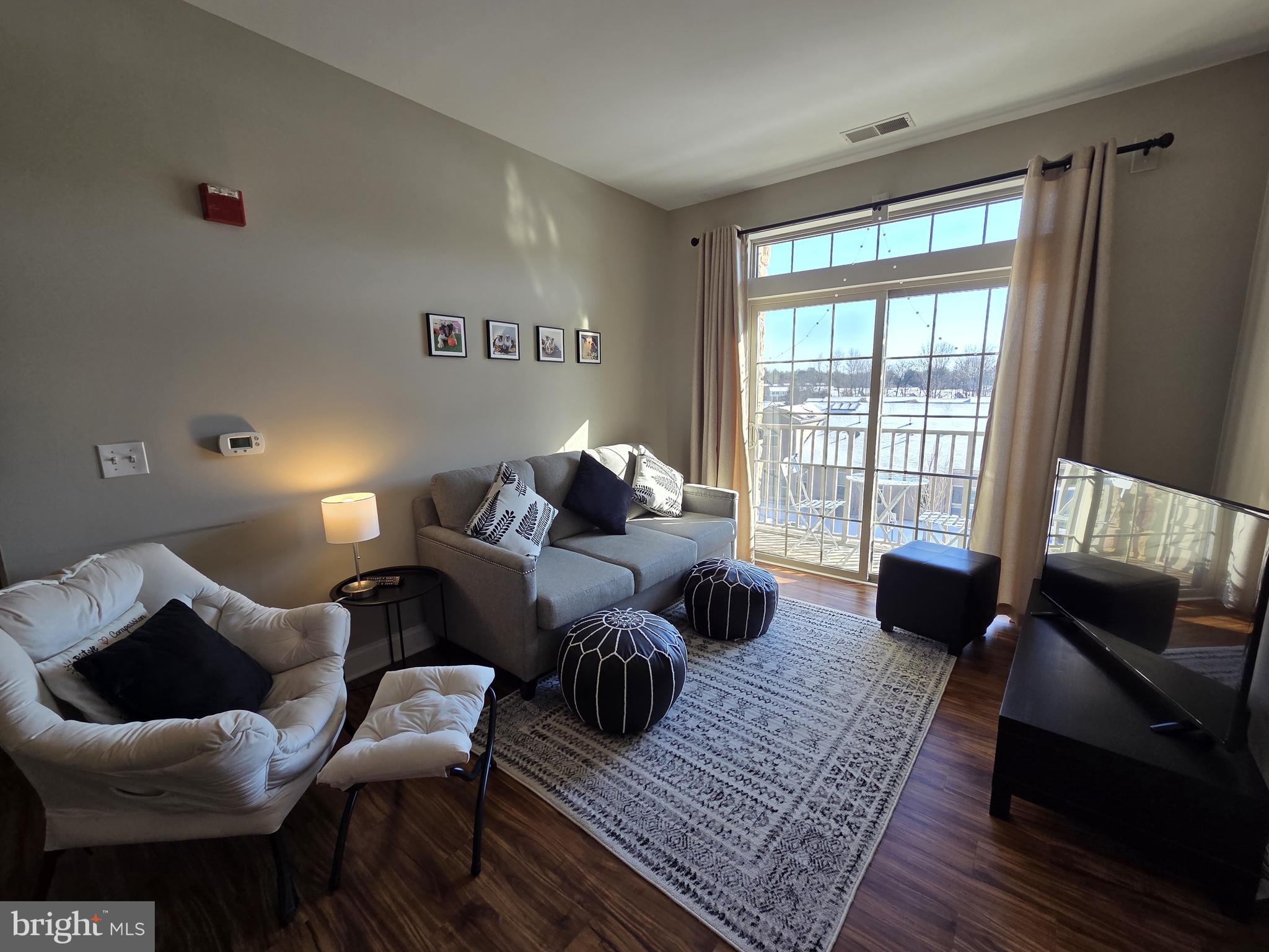 VILLAGE OF FOUNTAINVIEW - Residential