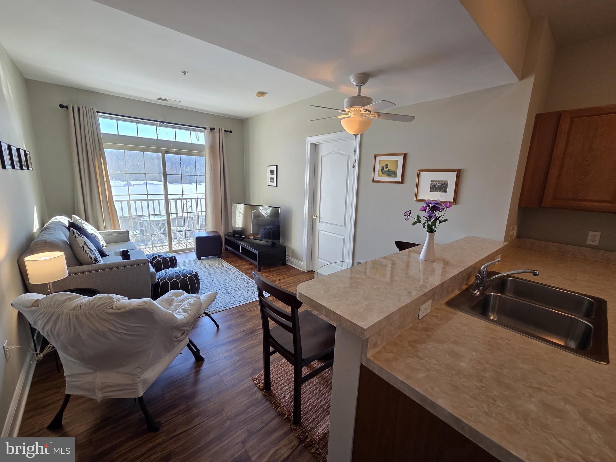 VILLAGE OF FOUNTAINVIEW - Residential