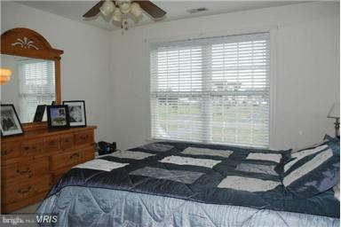 THREE CREEKS - Residential