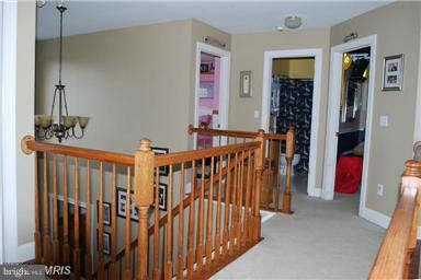 THREE CREEKS - Residential