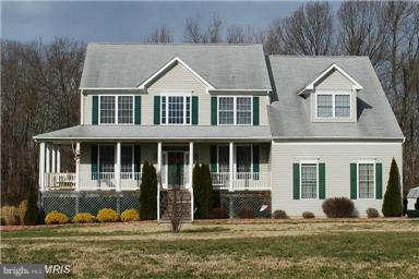 THREE CREEKS - Residential