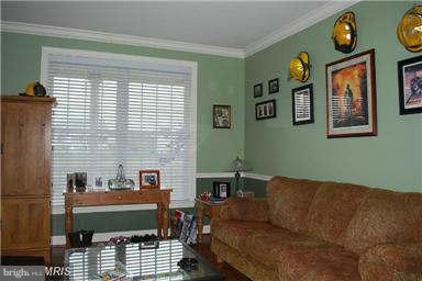 THREE CREEKS - Residential