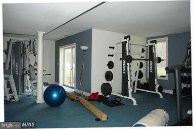 THREE CREEKS - Residential