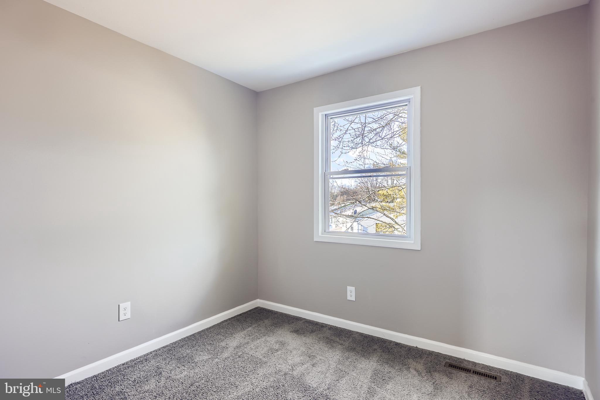 HARFORD SQUARE - Residential