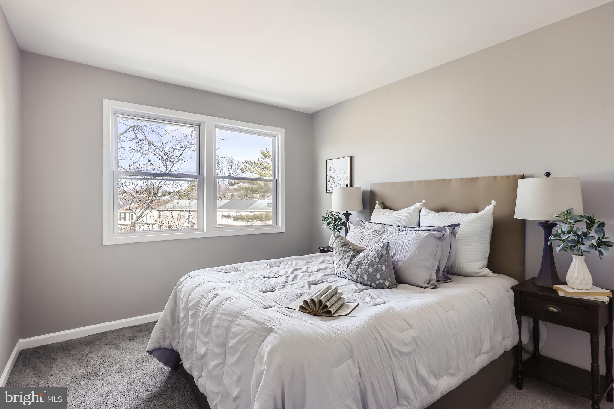 HARFORD SQUARE - Residential