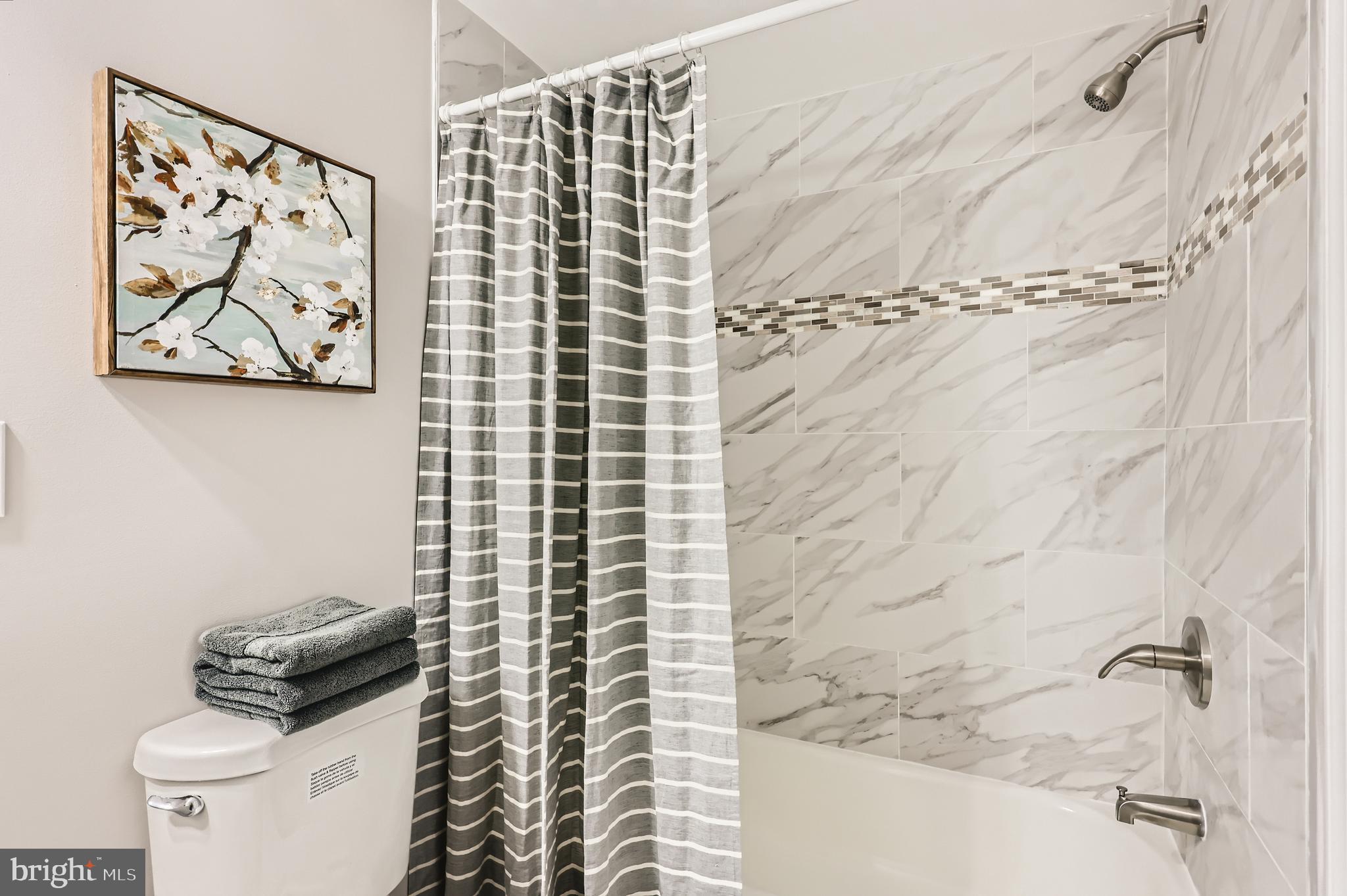 HARFORD SQUARE - Residential