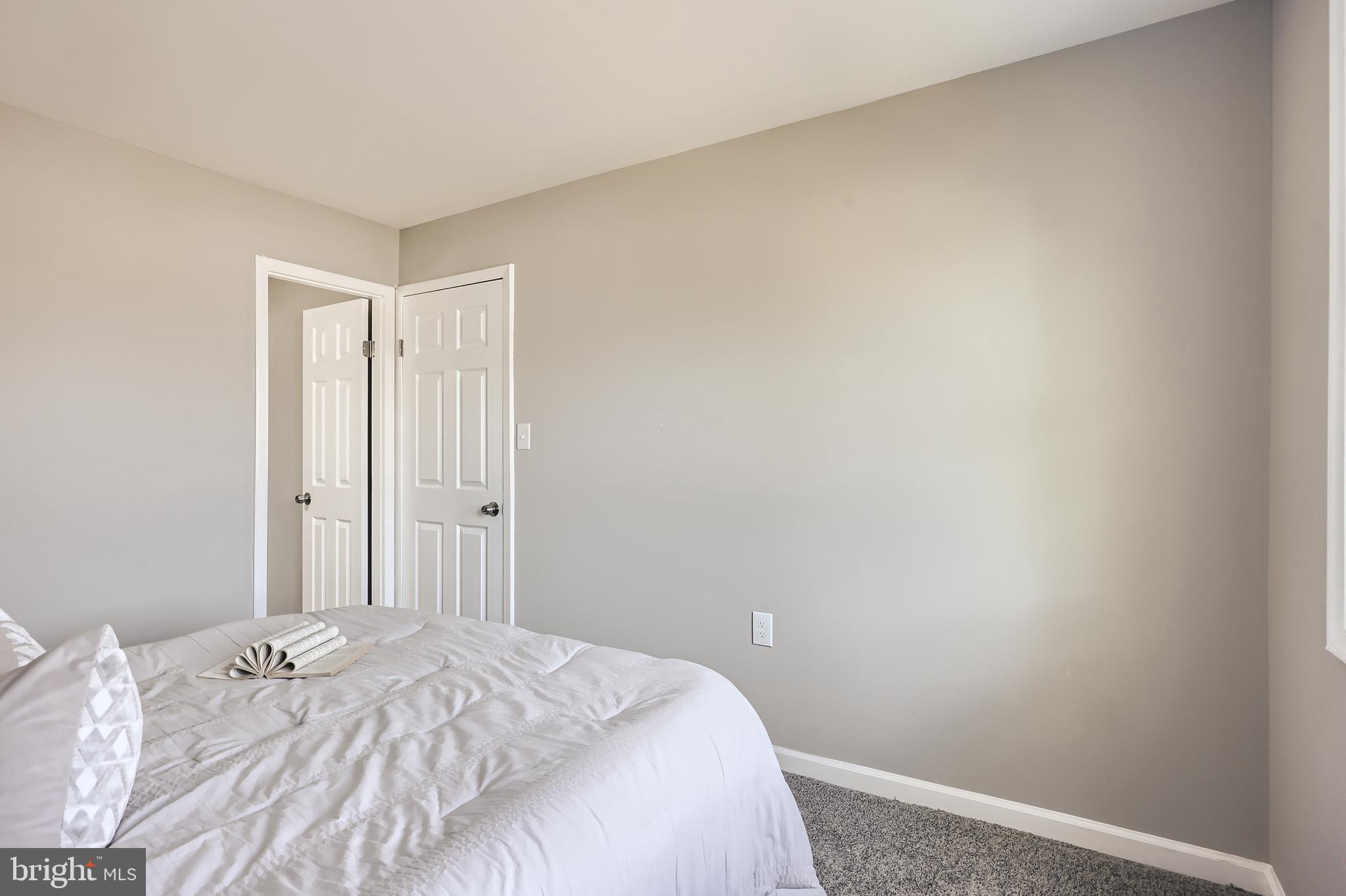 HARFORD SQUARE - Residential