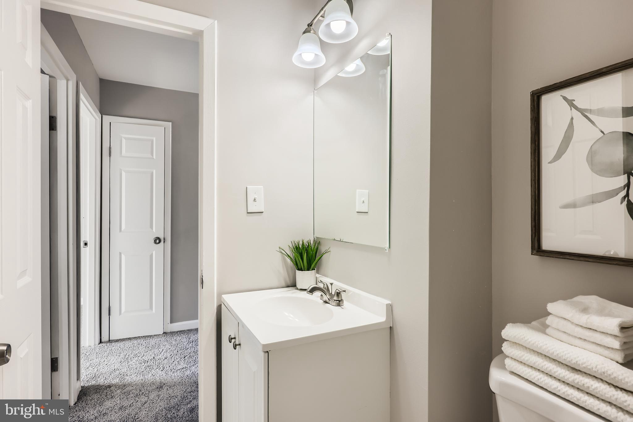 HARFORD SQUARE - Residential