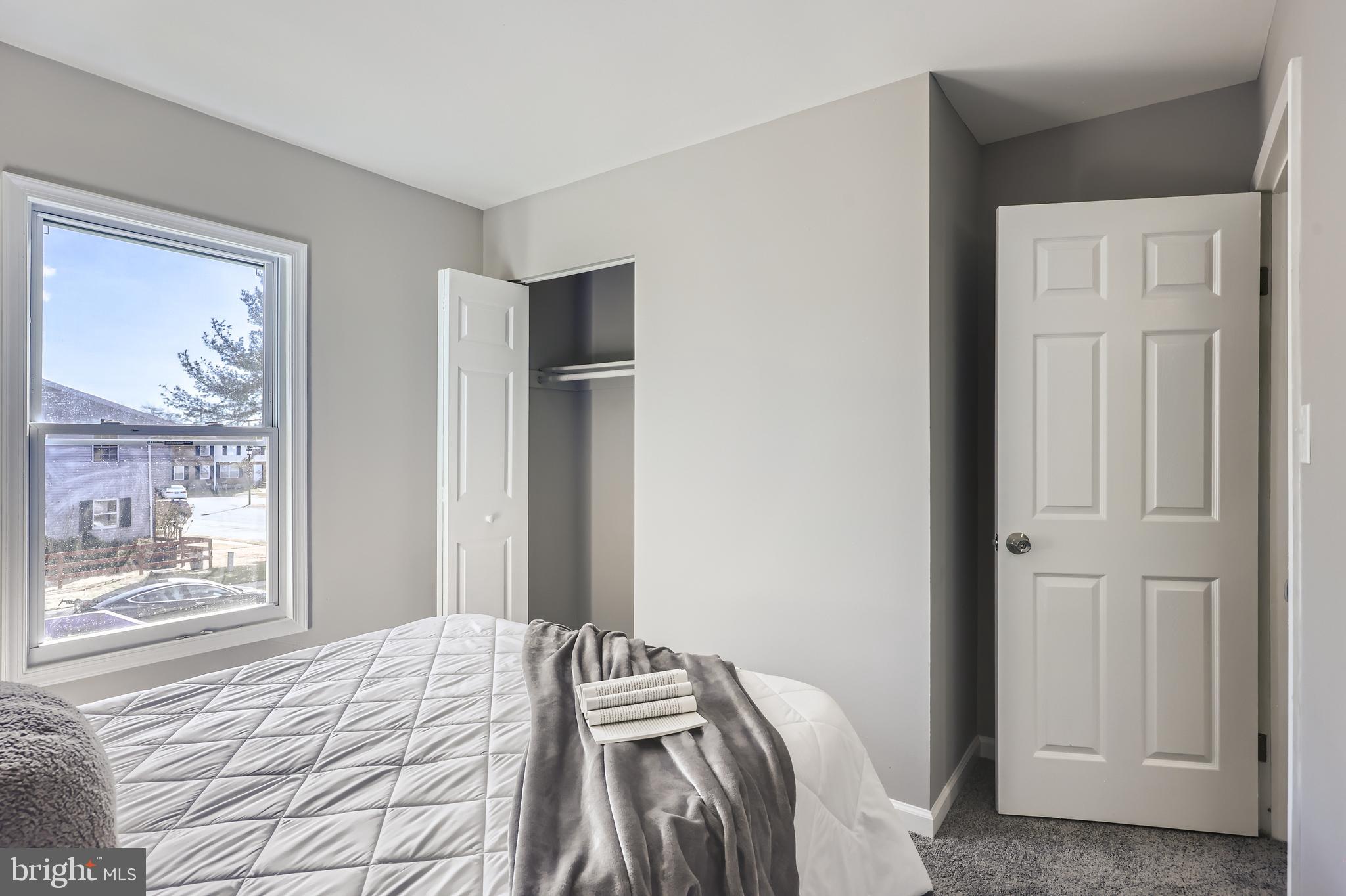 HARFORD SQUARE - Residential