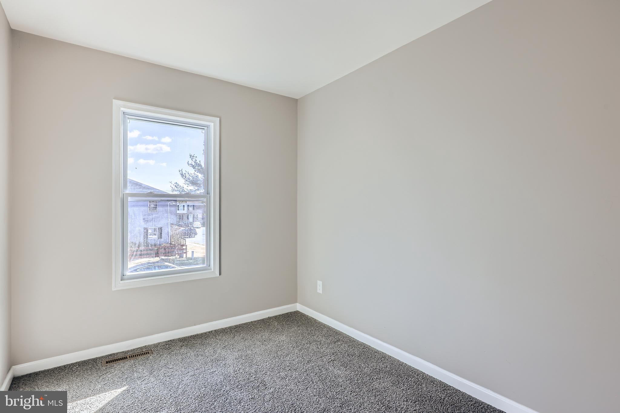 HARFORD SQUARE - Residential