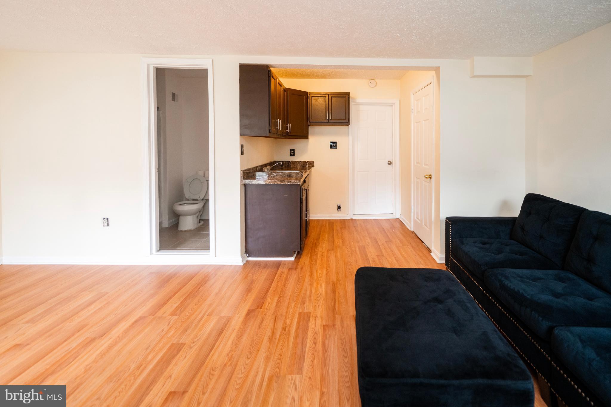 CAPITAL VIEW TOWNHOUSES - Residential