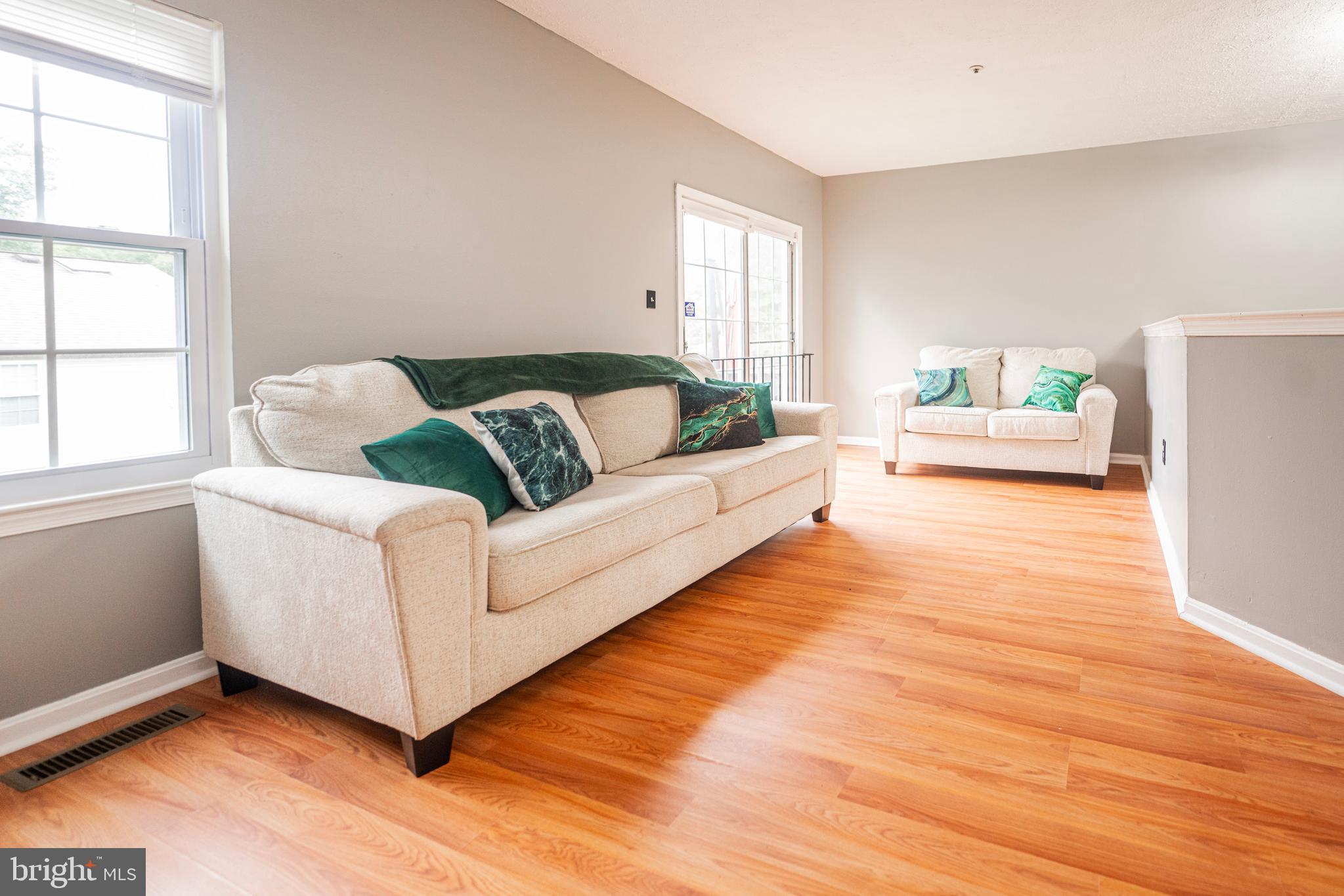 CAPITAL VIEW TOWNHOUSES - Residential