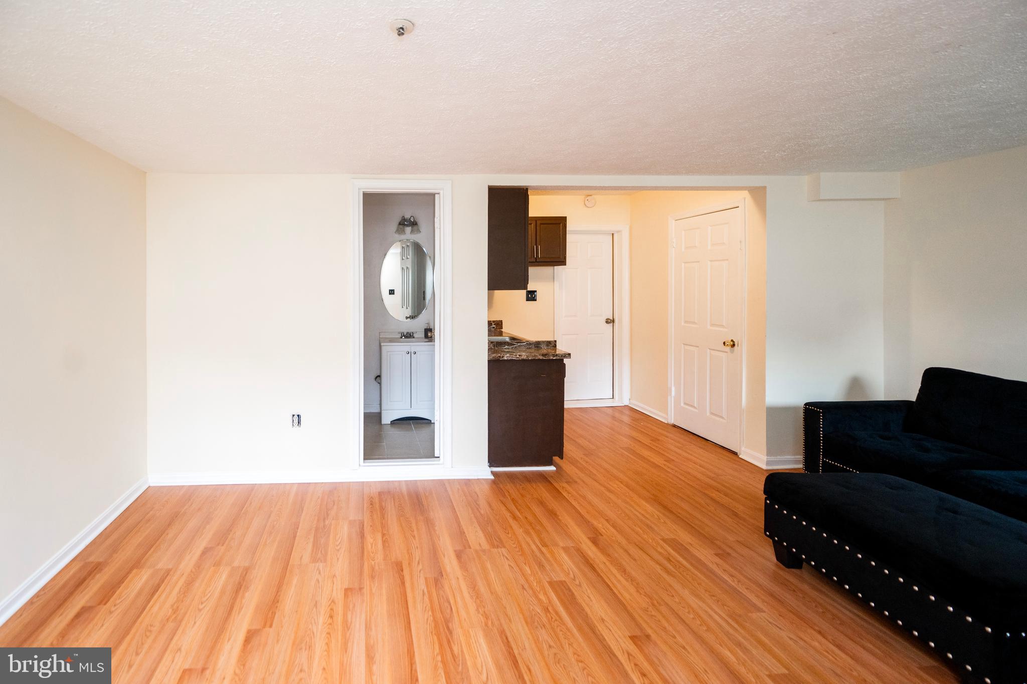 CAPITAL VIEW TOWNHOUSES - Residential