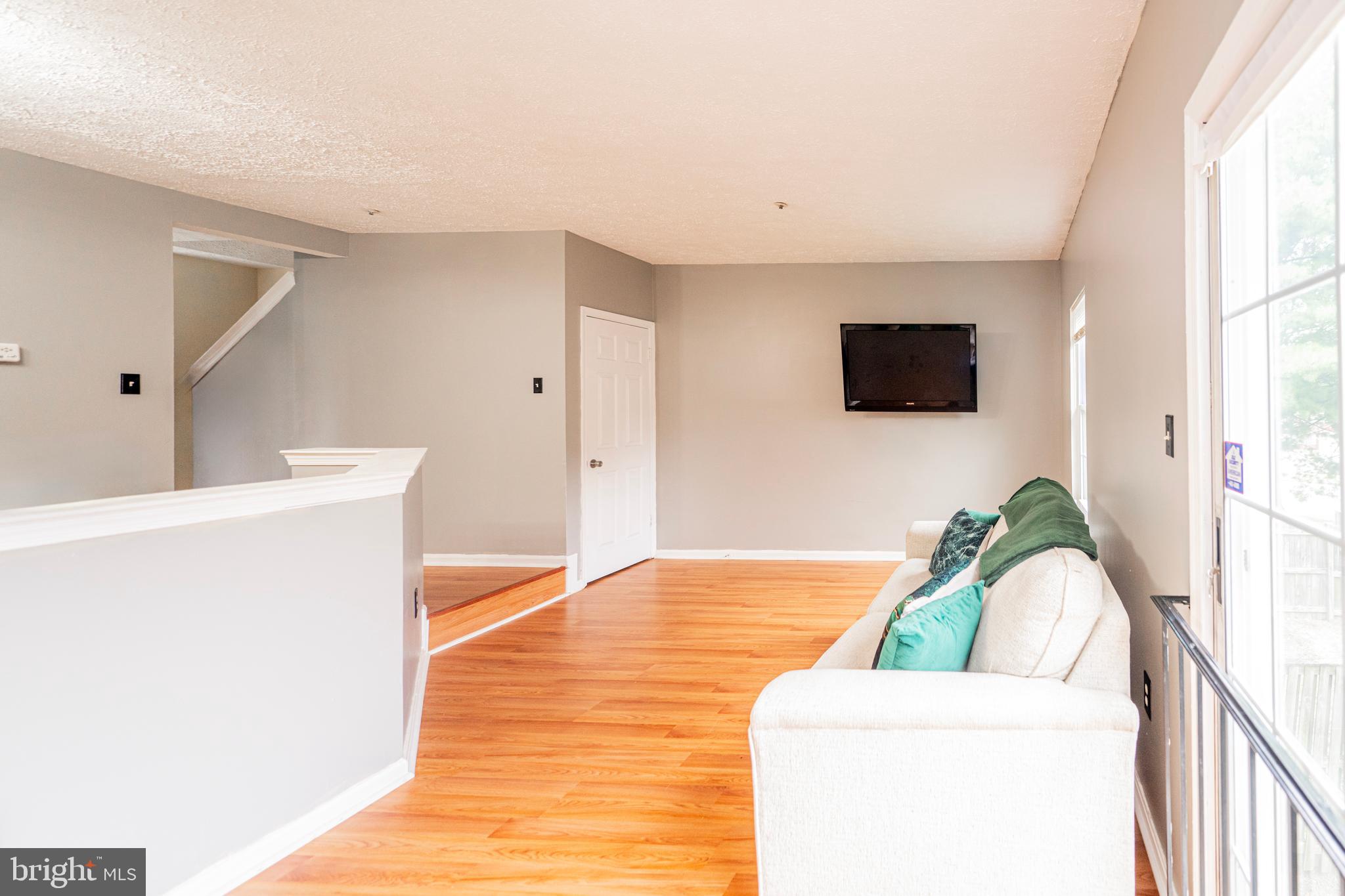 CAPITAL VIEW TOWNHOUSES - Residential