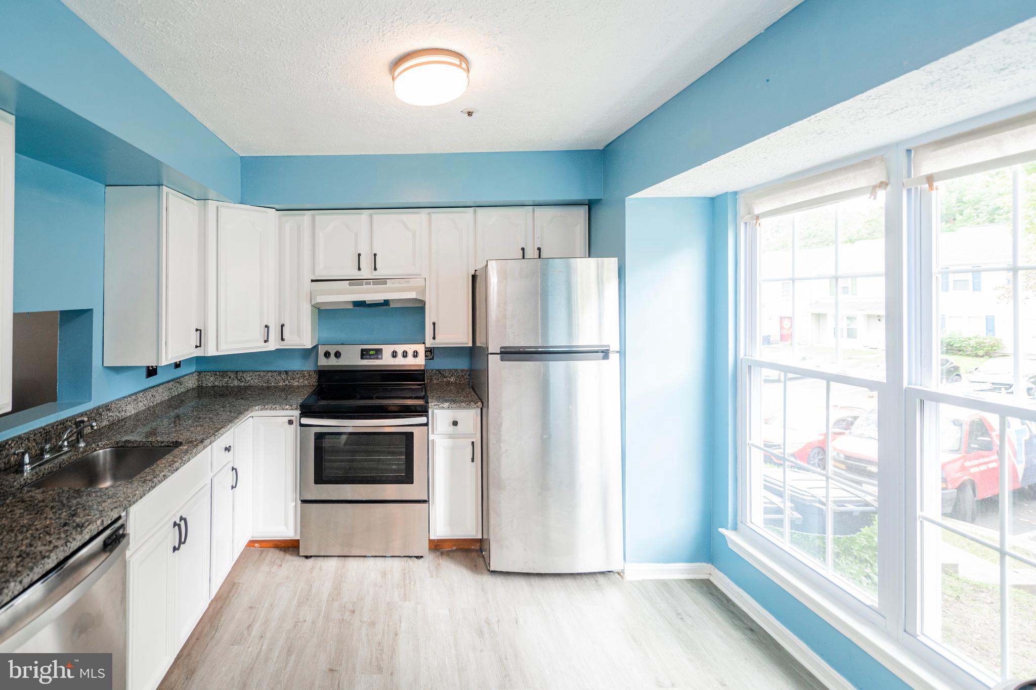 CAPITAL VIEW TOWNHOUSES - Residential