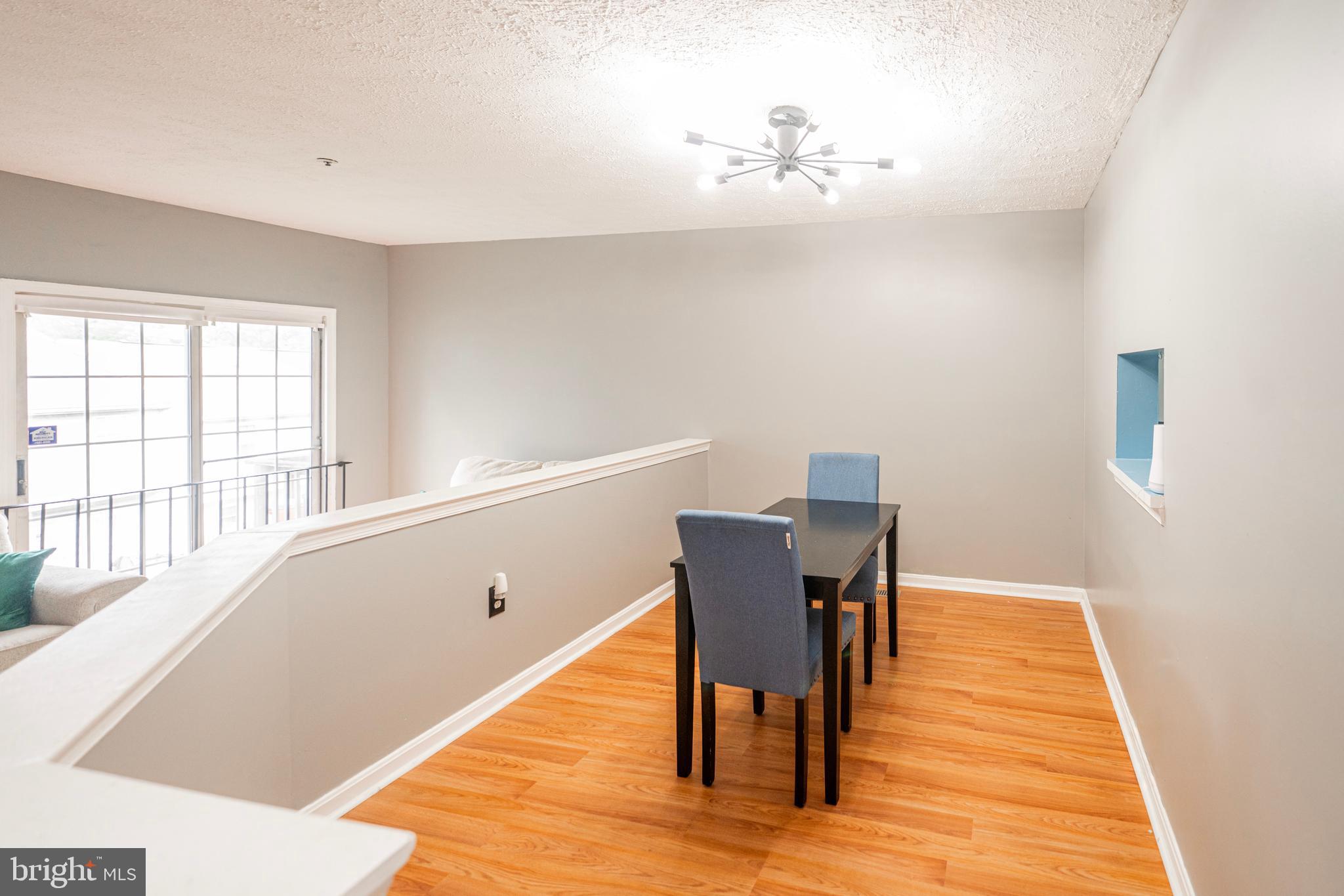 CAPITAL VIEW TOWNHOUSES - Residential