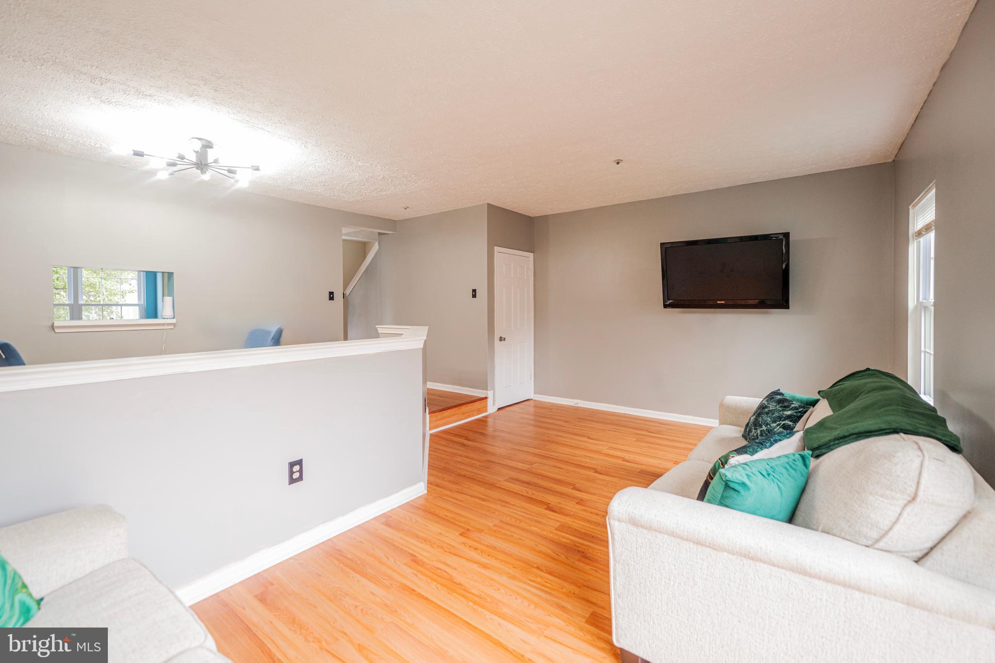 CAPITAL VIEW TOWNHOUSES - Residential