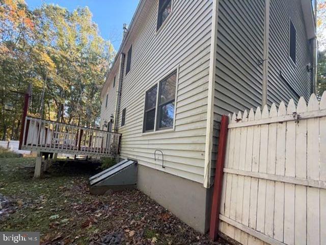 113 E LAKE DRIVE