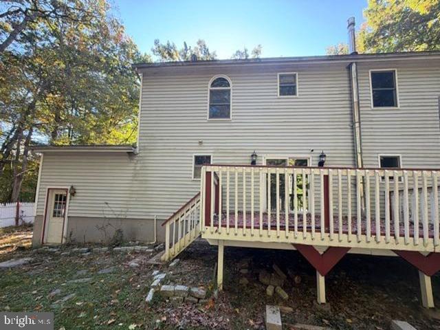 113 E LAKE DRIVE