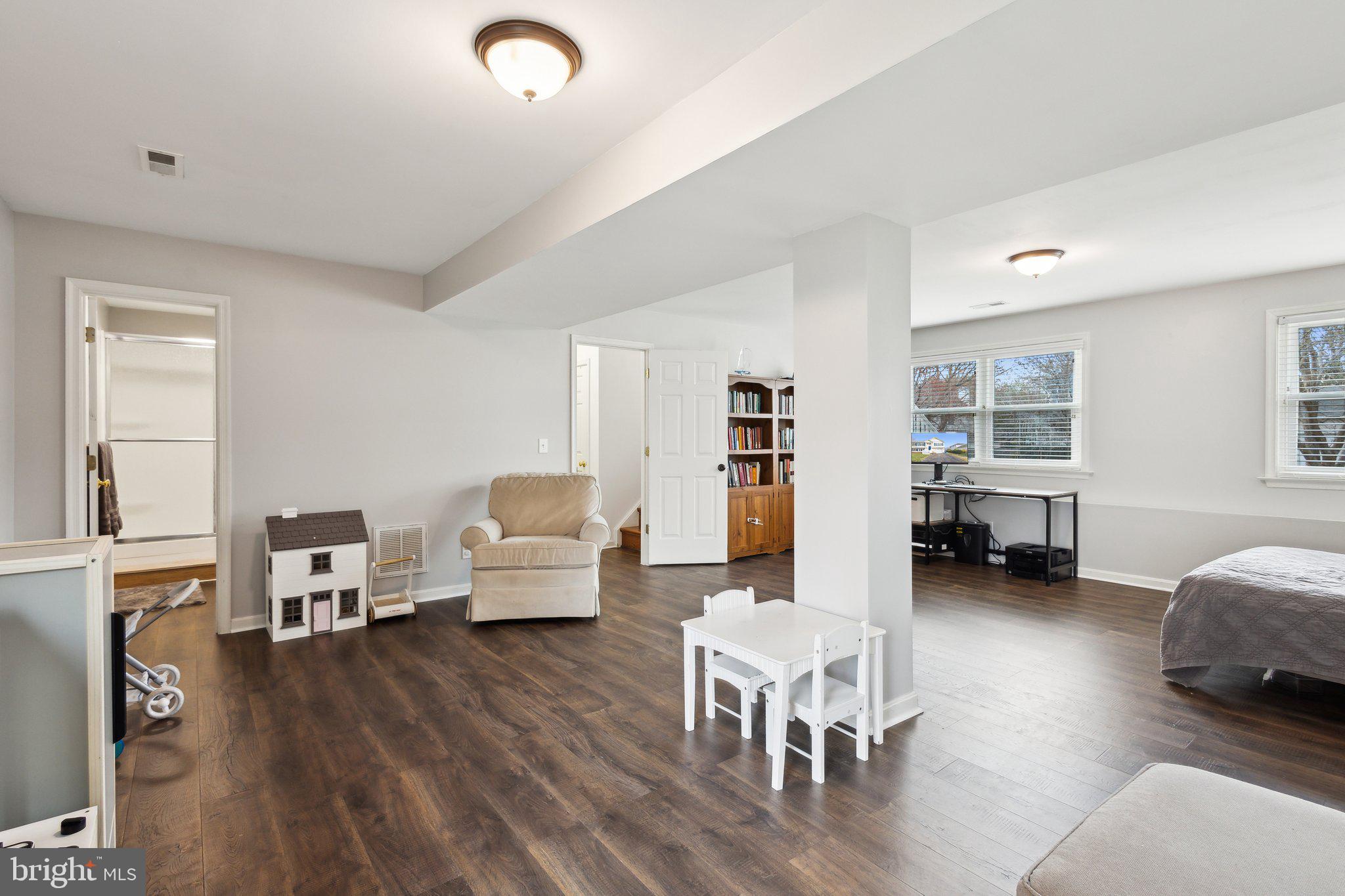 SMOKETREE - Residential