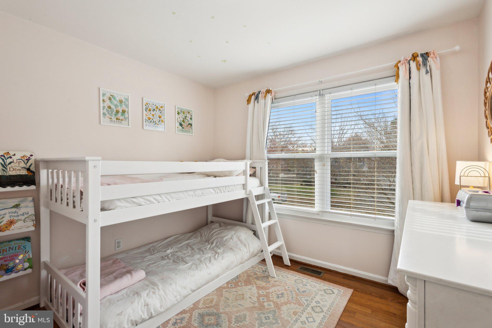 SMOKETREE - Residential