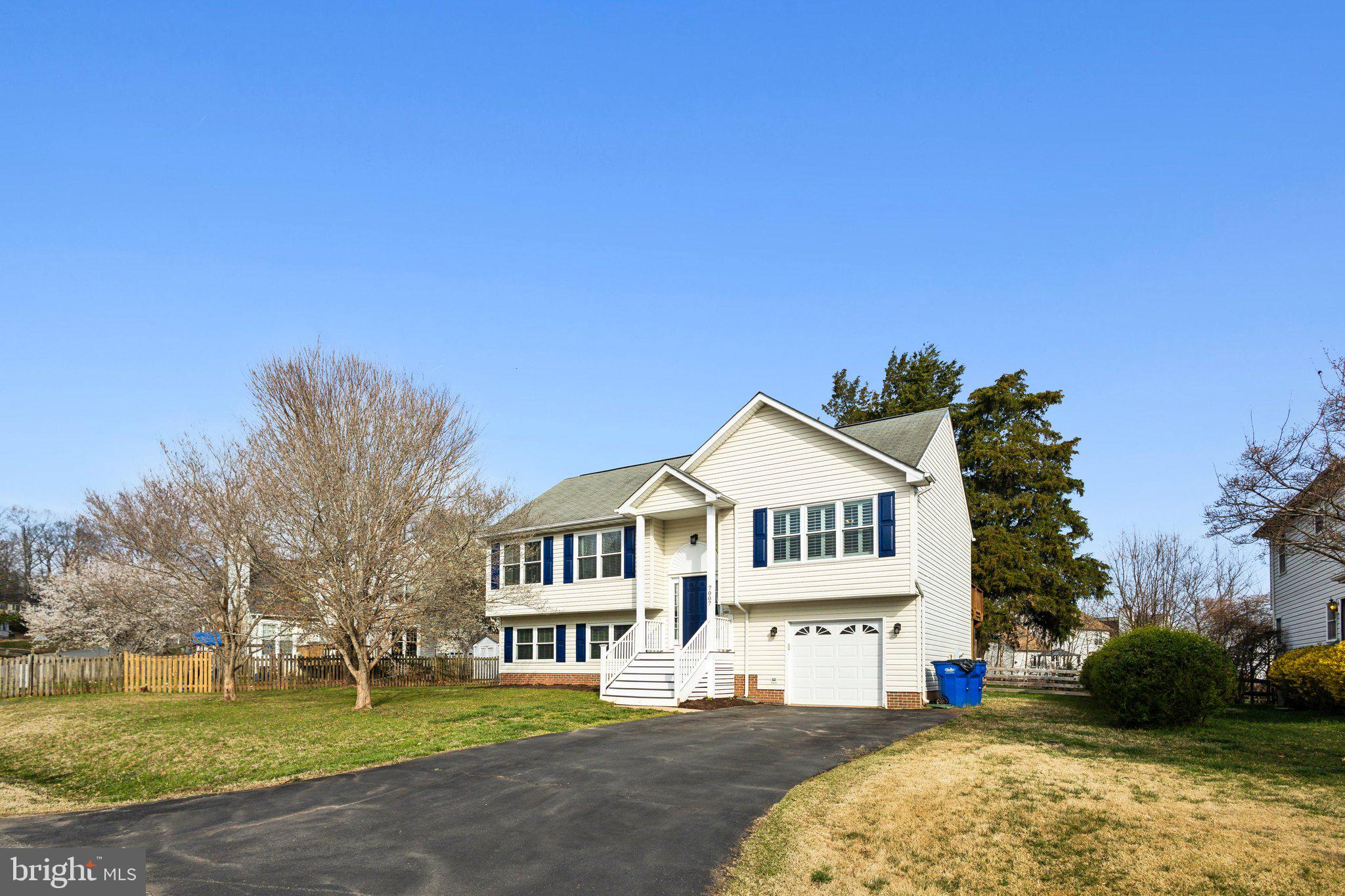 SMOKETREE - Residential