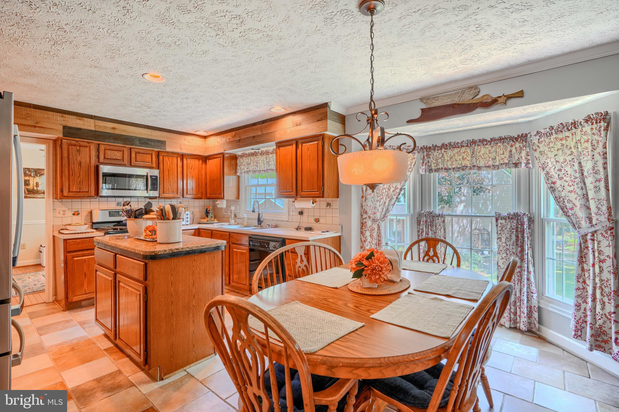 817 PEPPARD DRIVE