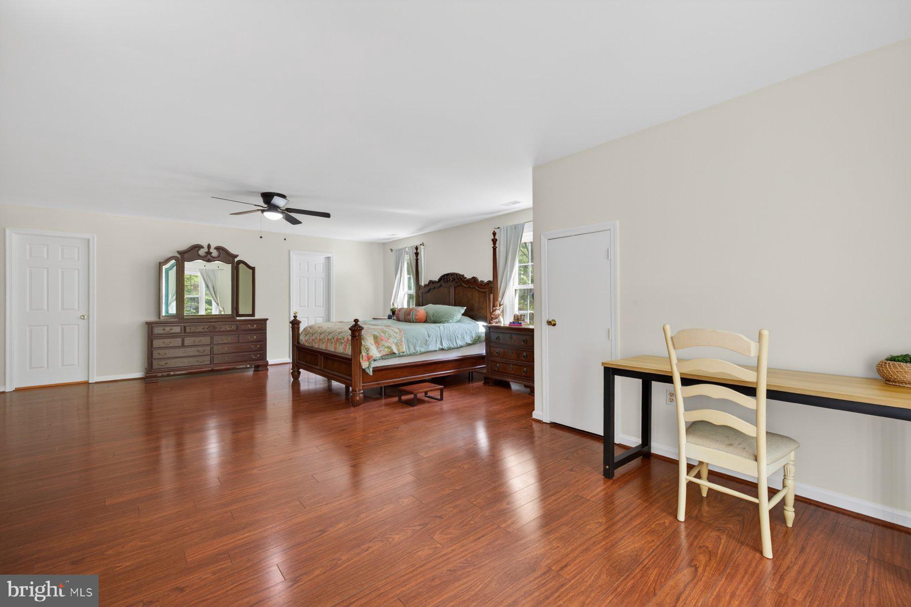 VICTORIA STATION - Residential