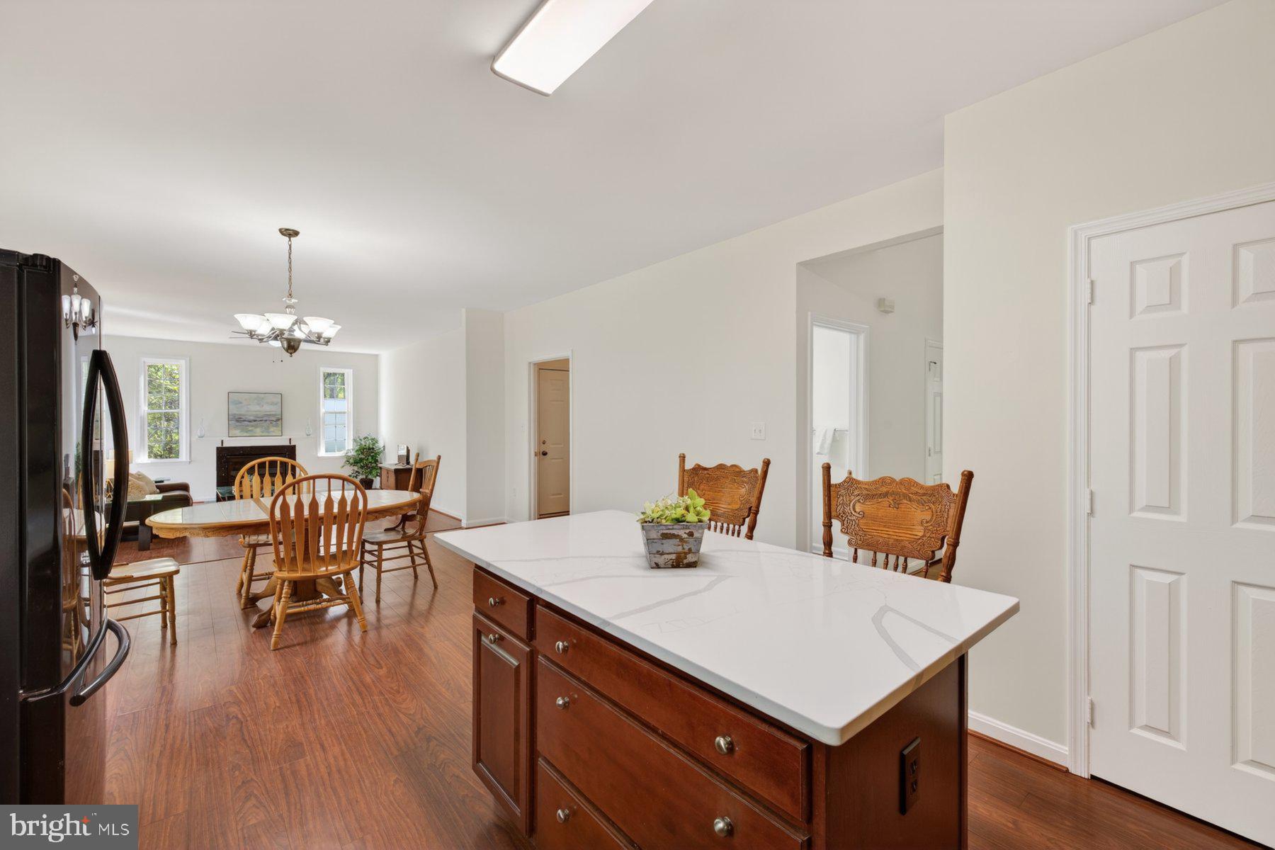 VICTORIA STATION - Residential