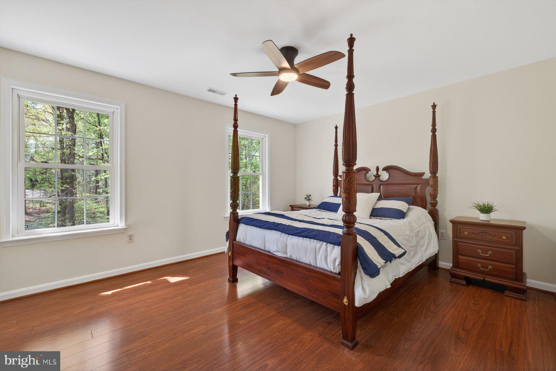 VICTORIA STATION - Residential