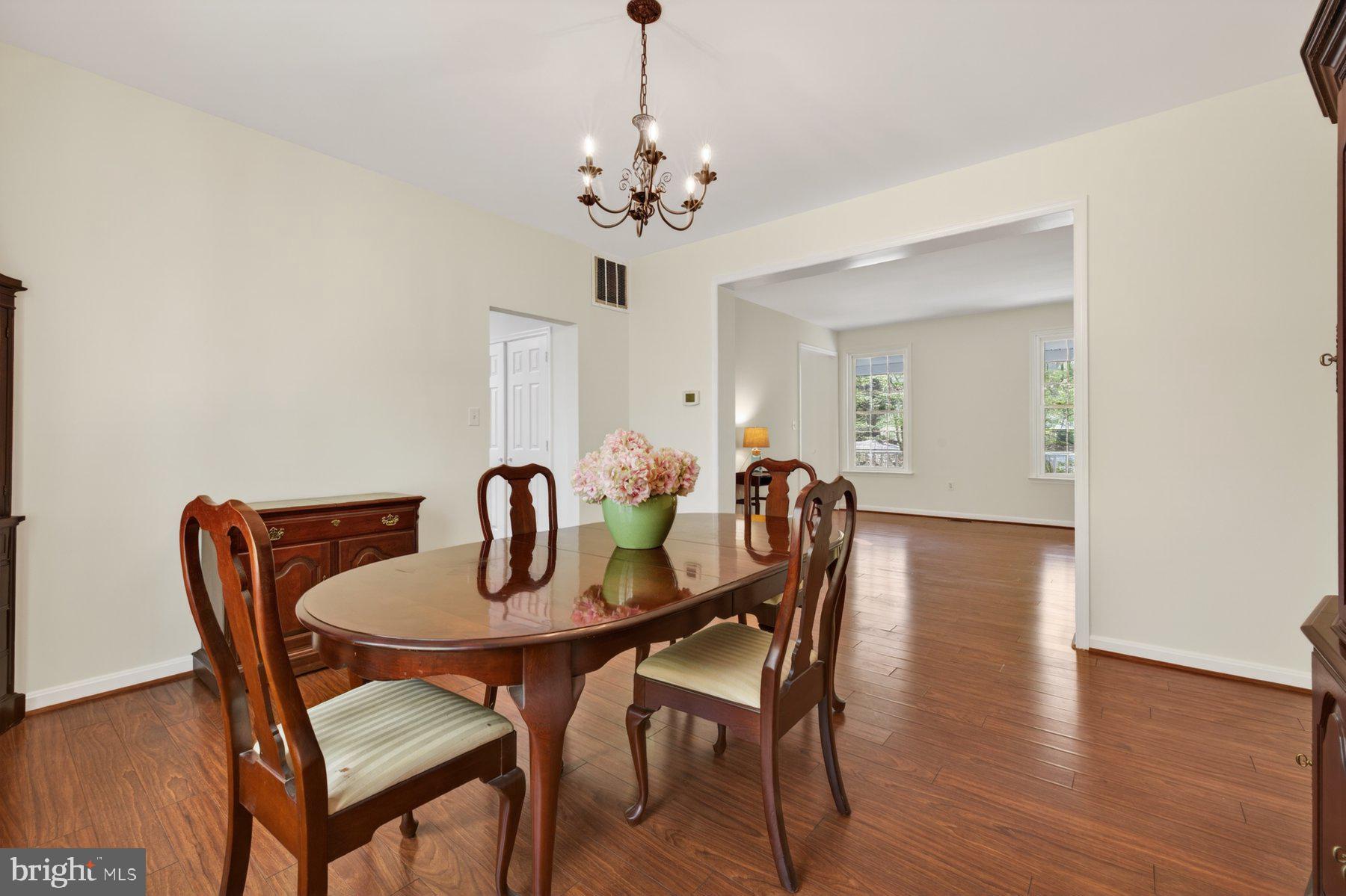 VICTORIA STATION - Residential