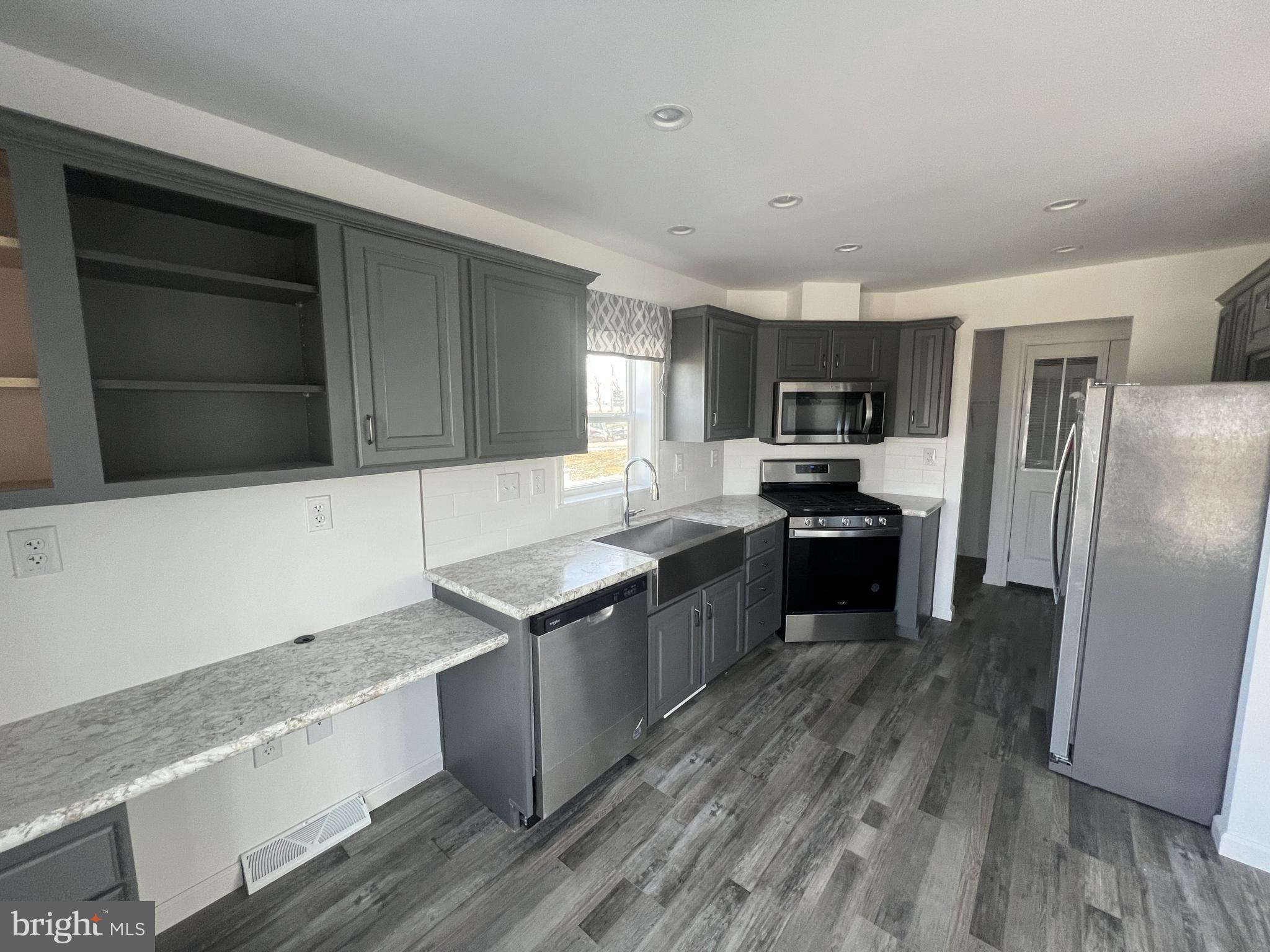 BLUE BELL MOBILE HOME PARK - Residential