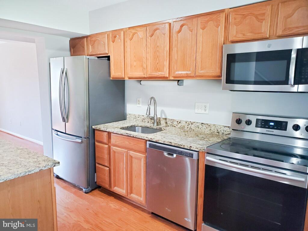 MONTGOMERY WOODS - Residential