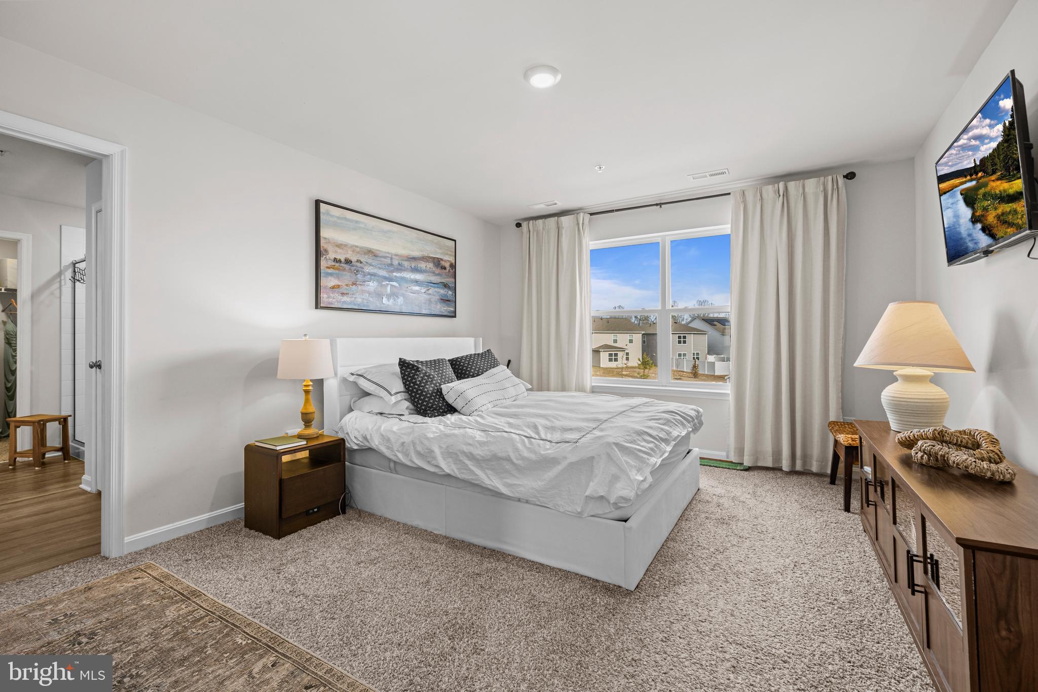 PINEGROVE - Residential