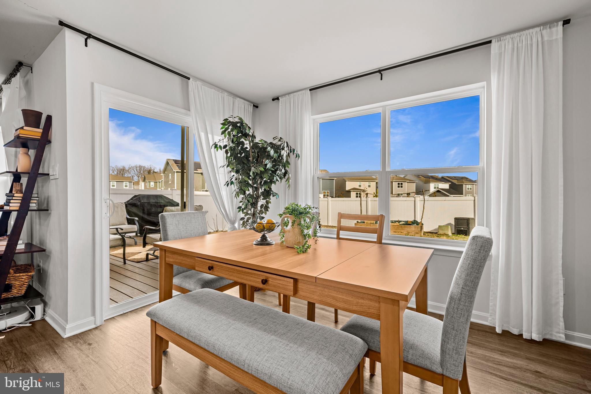 PINEGROVE - Residential