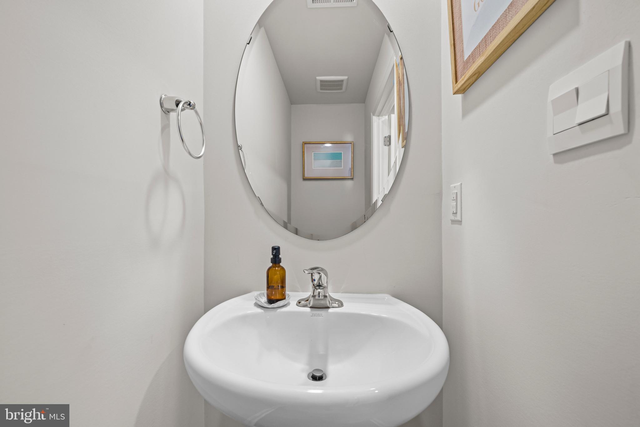 PINEGROVE - Residential