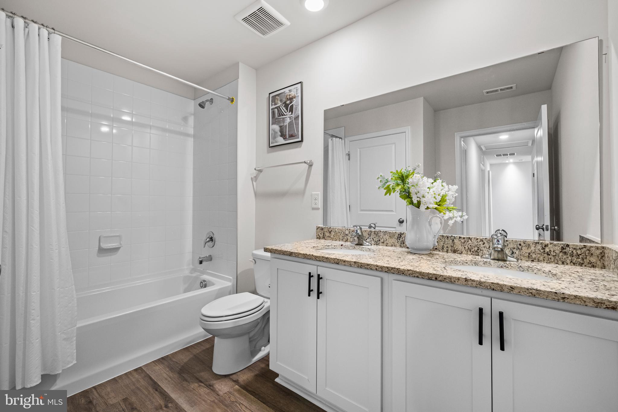 PINEGROVE - Residential