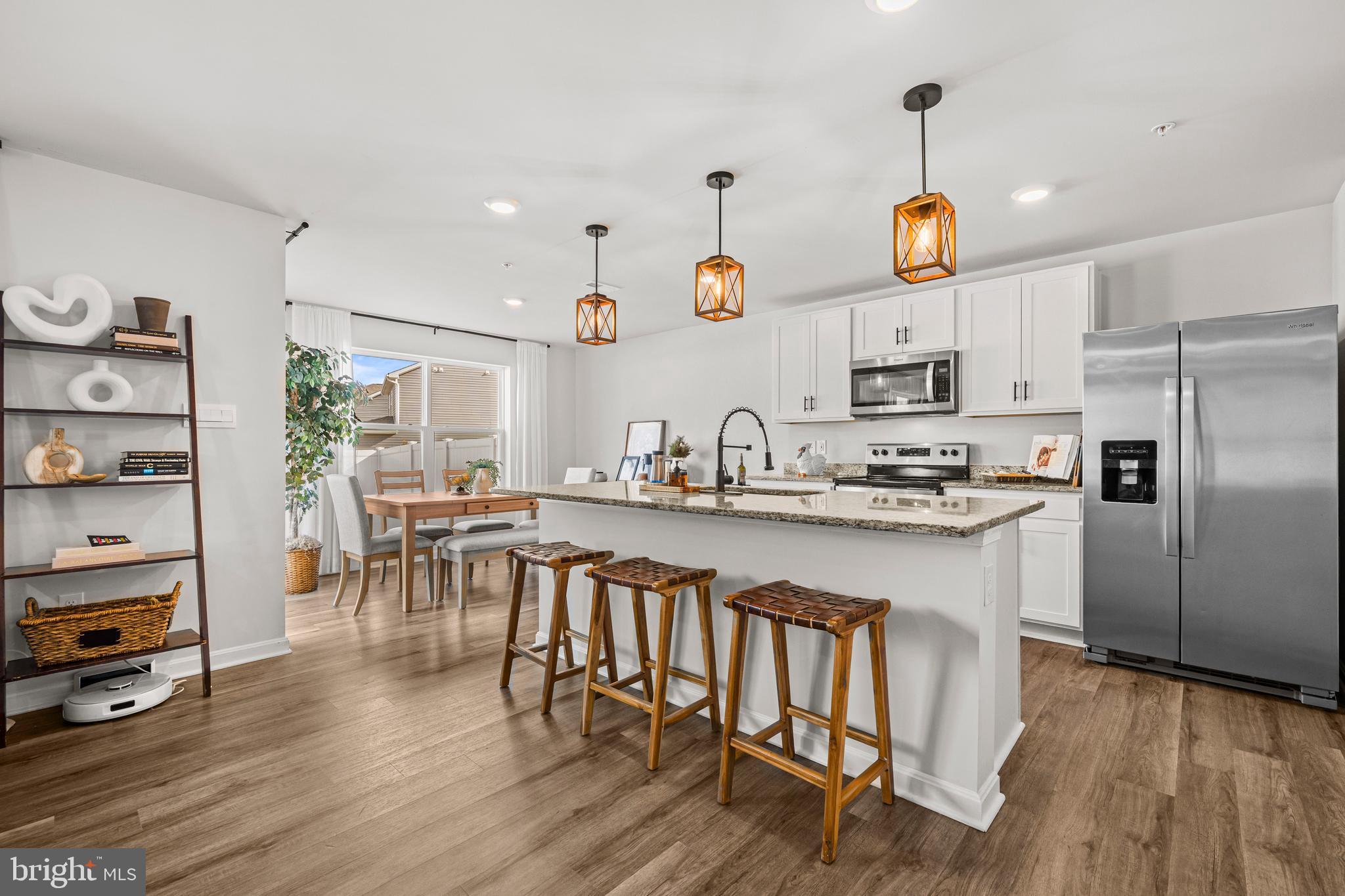 PINEGROVE - Residential